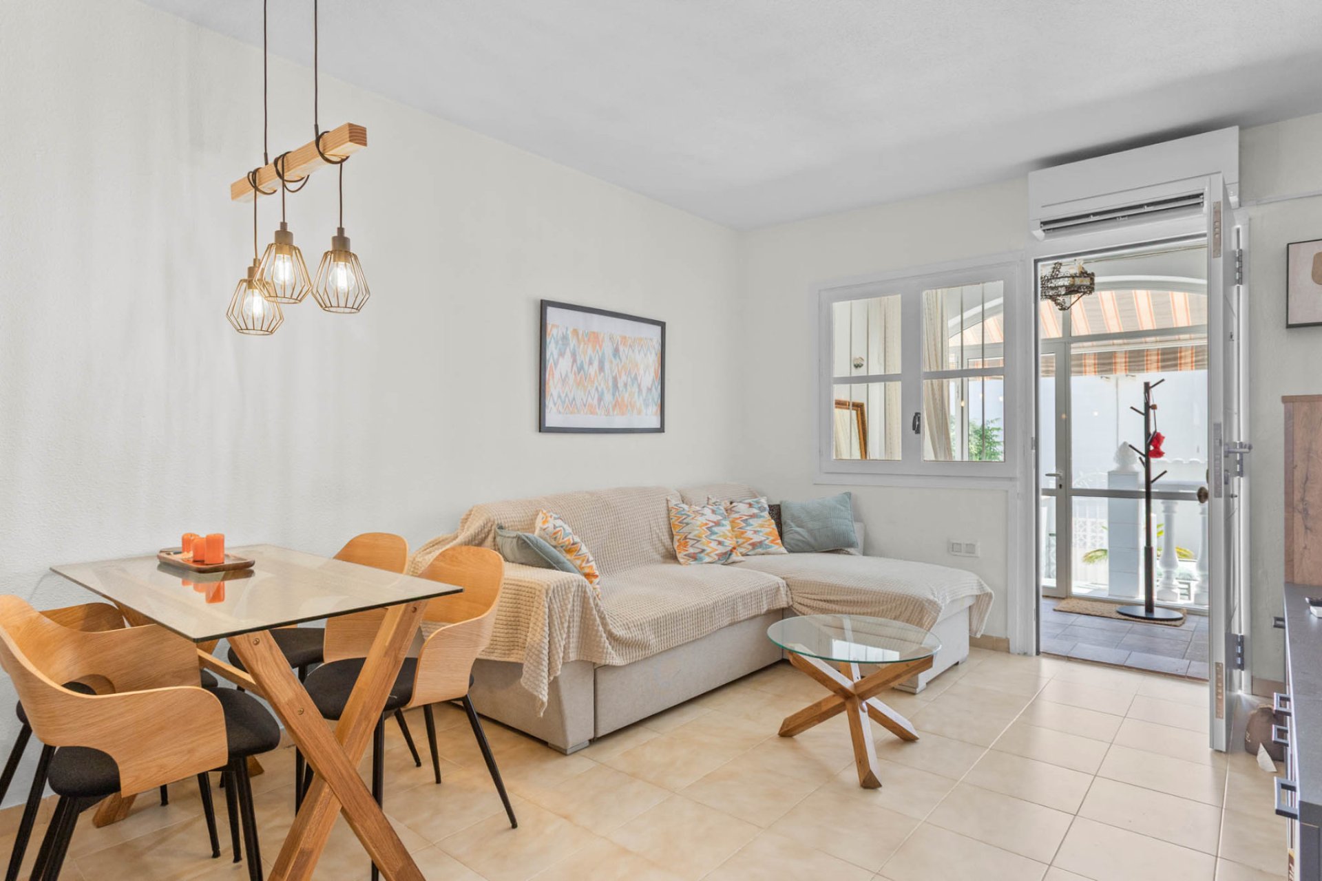 Herverkoop - Bungalow - Begane grond -
Torrevieja - Lago Jardin