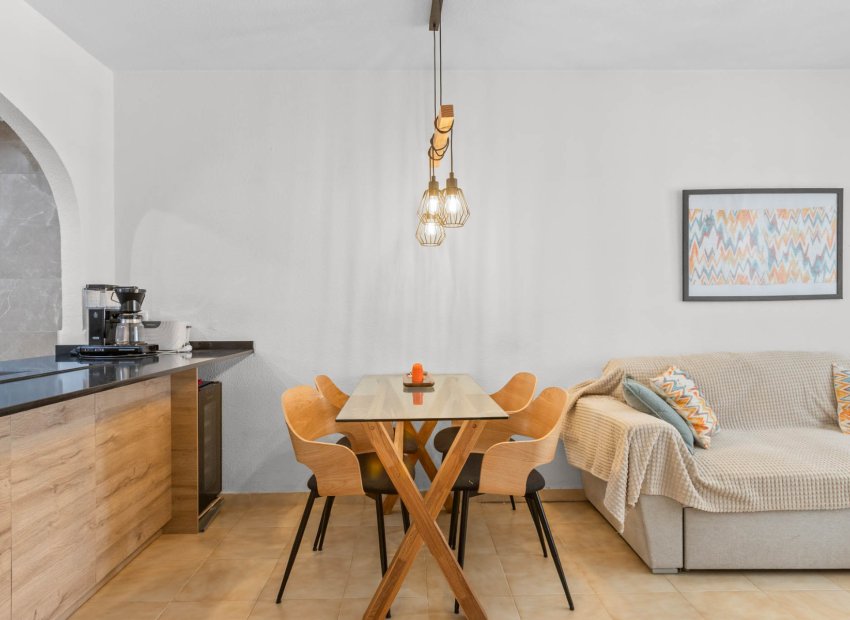 Herverkoop - Bungalow - Begane grond -
Torrevieja - Lago Jardin