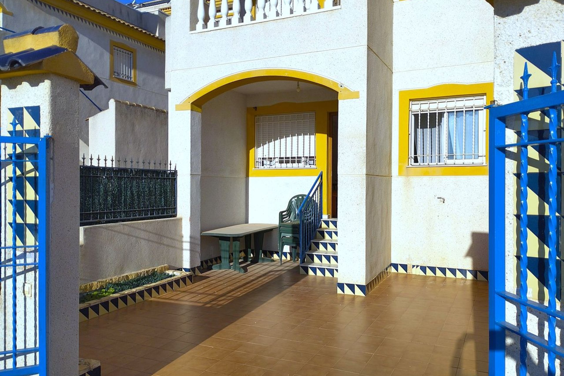 Herverkoop - Bungalow -
Guardamar del Segura - El Eden