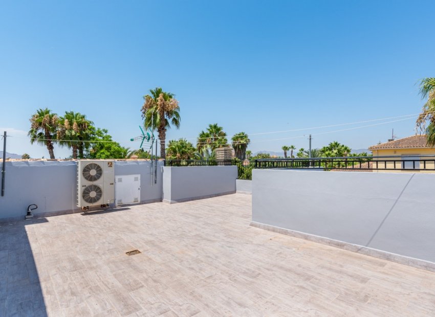 Herverkoop - Finca   -
Catral