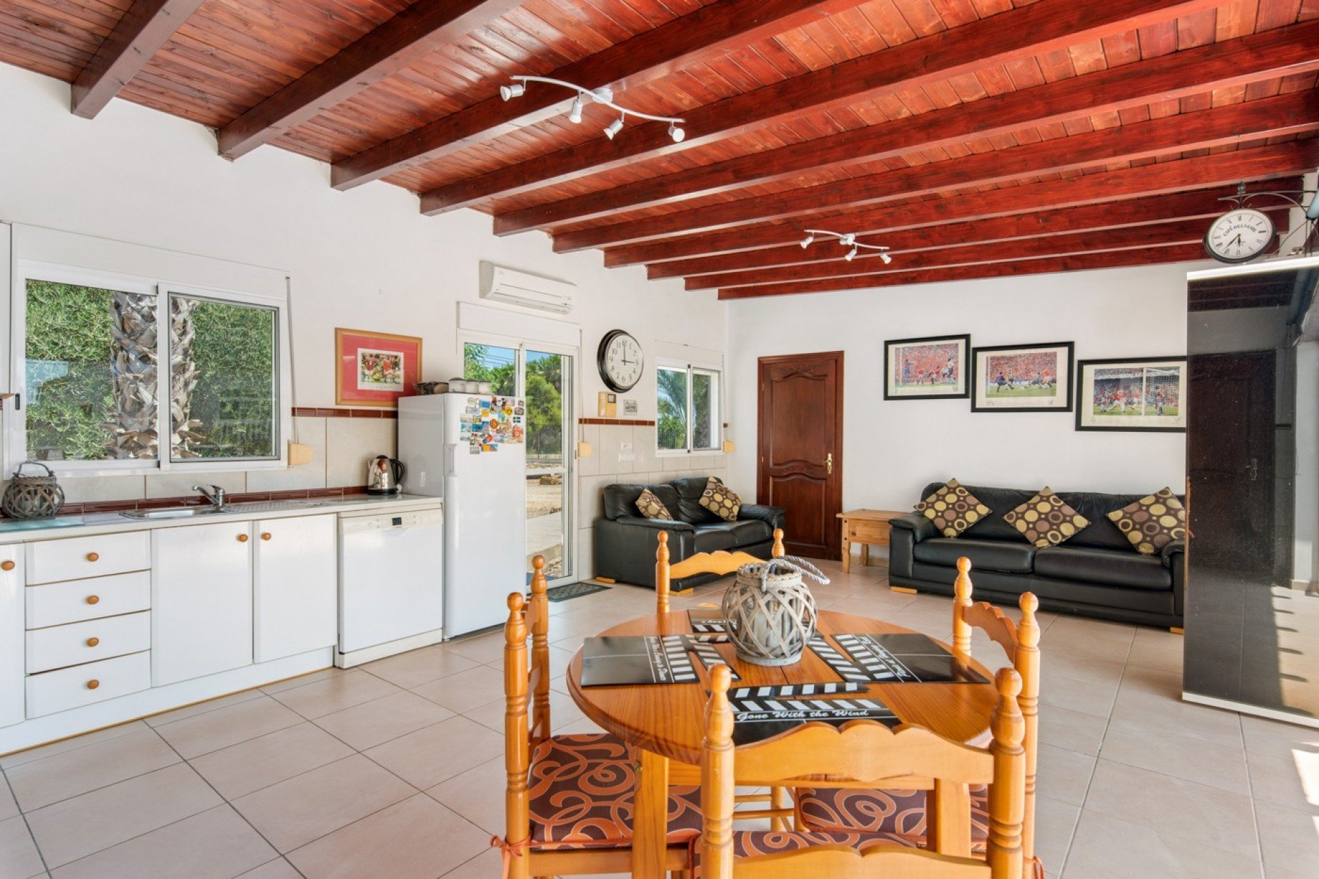 Herverkoop - Finca   -
Catral