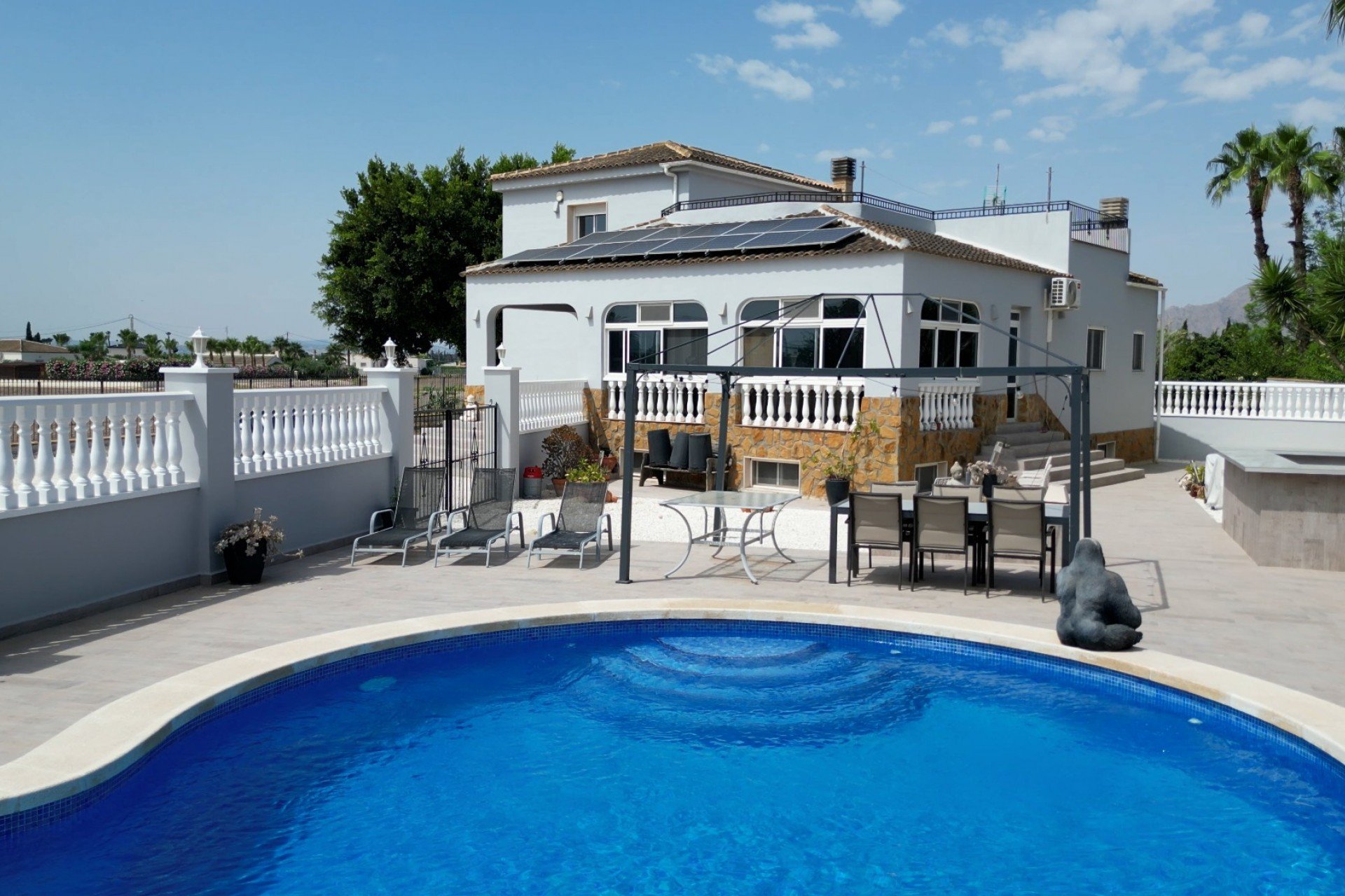 Herverkoop - Finca   -
Catral