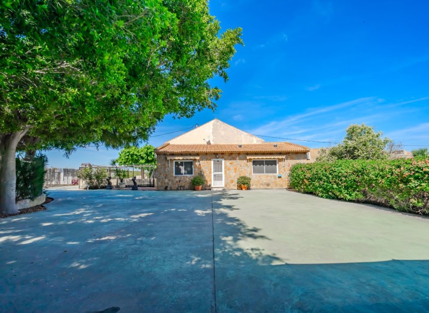 Herverkoop - Finca   -
Ciudad Quesada - Rojales - Rojales
