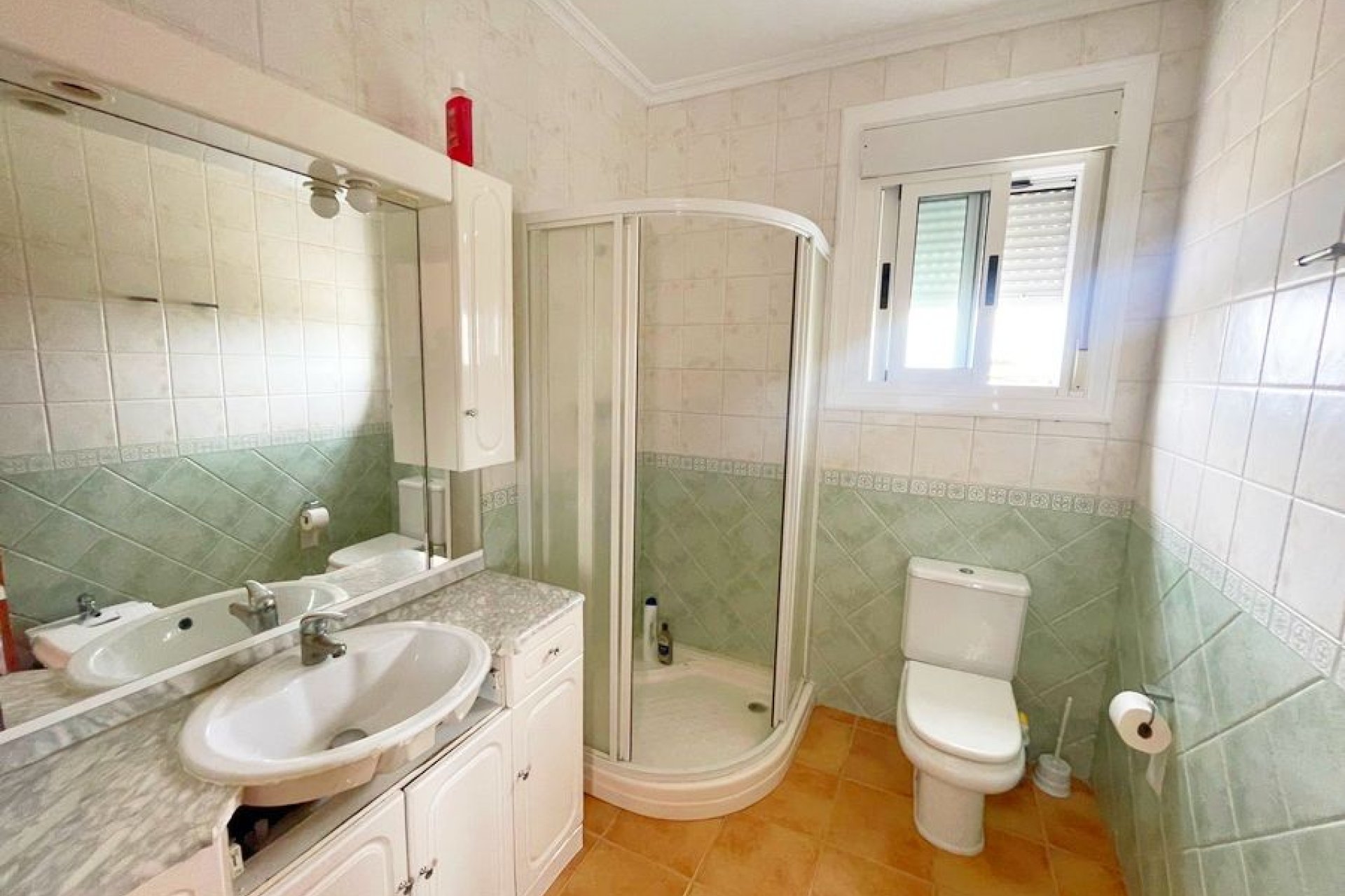 Herverkoop - Finca   -
Daya Vieja