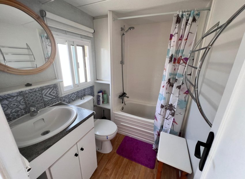 Herverkoop - Finca   -
Elche - La Marina