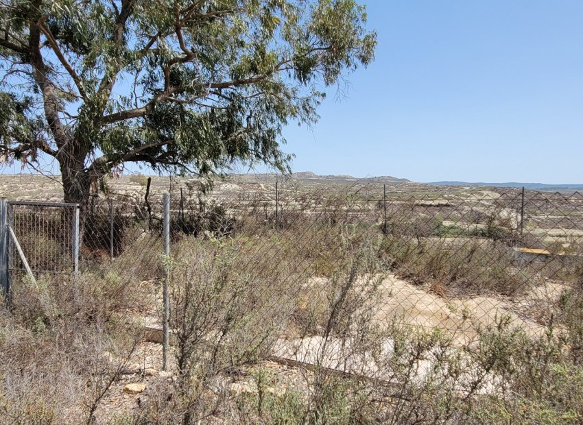 Herverkoop - Finca   -
Torremendo