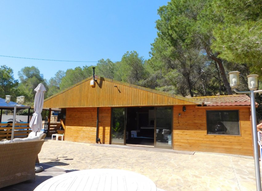 Herverkoop - Finca   -
Torremendo