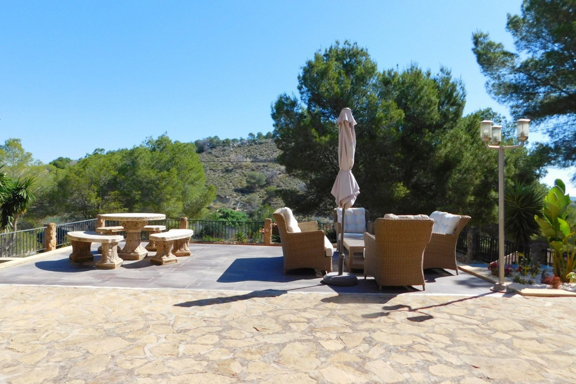 Herverkoop - Finca   -
Torremendo