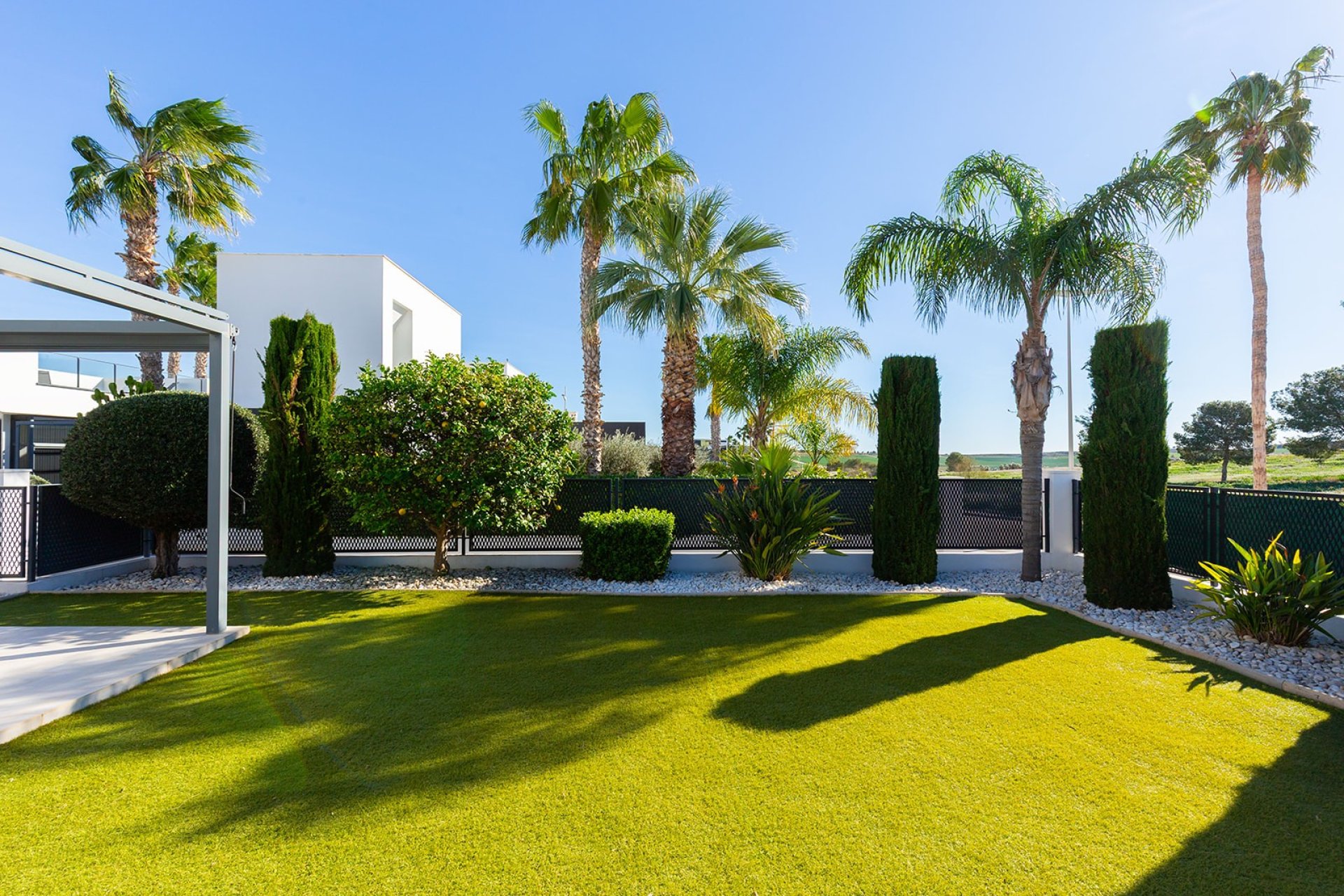 Herverkoop - Geschakelde Villa -
Algorfa - La Finca Golf