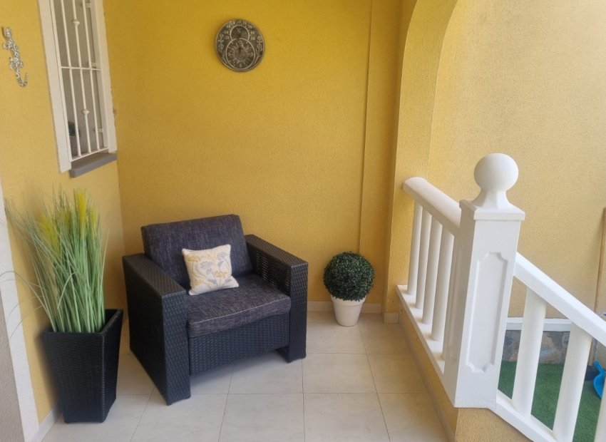 Herverkoop - Geschakelde Villa -
Ciudad Quesada - Rojales - Ciudad Quesada