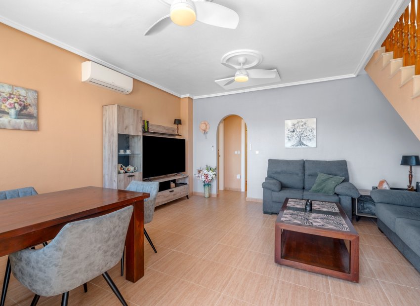 Herverkoop - Geschakelde Villa -
Ciudad Quesada - Rojales - Costa Blanca South