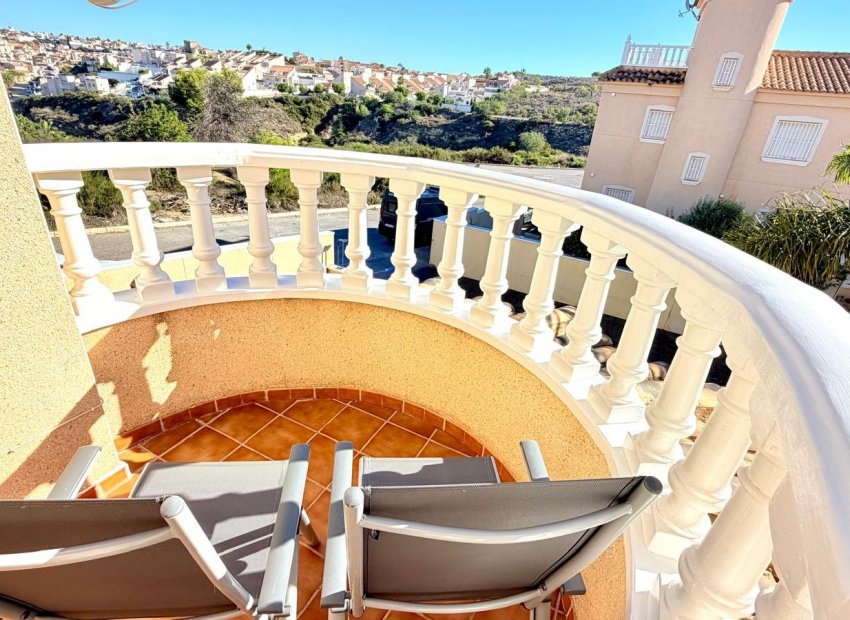 Herverkoop - Geschakelde Villa -
Ciudad Quesada - Rojales - La Marquesa Golf