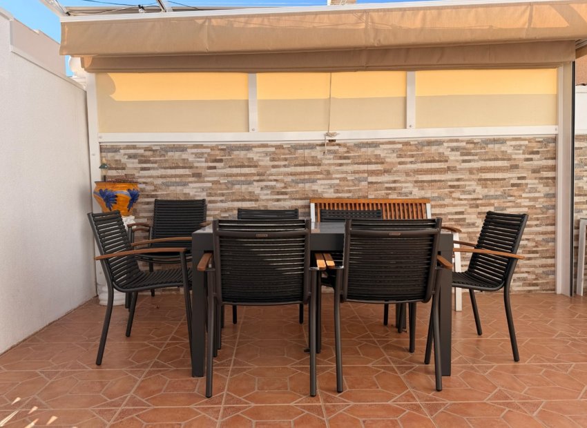 Herverkoop - Geschakelde Villa -
Ciudad Quesada - Rojales - Rojales