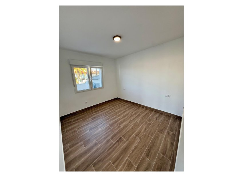 Herverkoop - Geschakelde Villa -
Ciudad Quesada - Rojales - Rojales