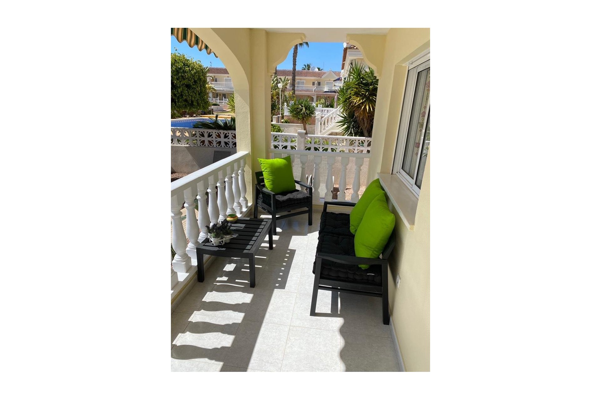 Herverkoop - Geschakelde Villa -
Ciudad Quesada - Rojales - Rojales