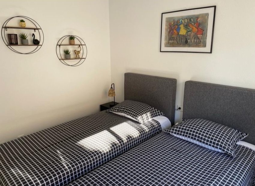 Herverkoop - Geschakelde Villa -
Ciudad Quesada - Rojales - Rojales