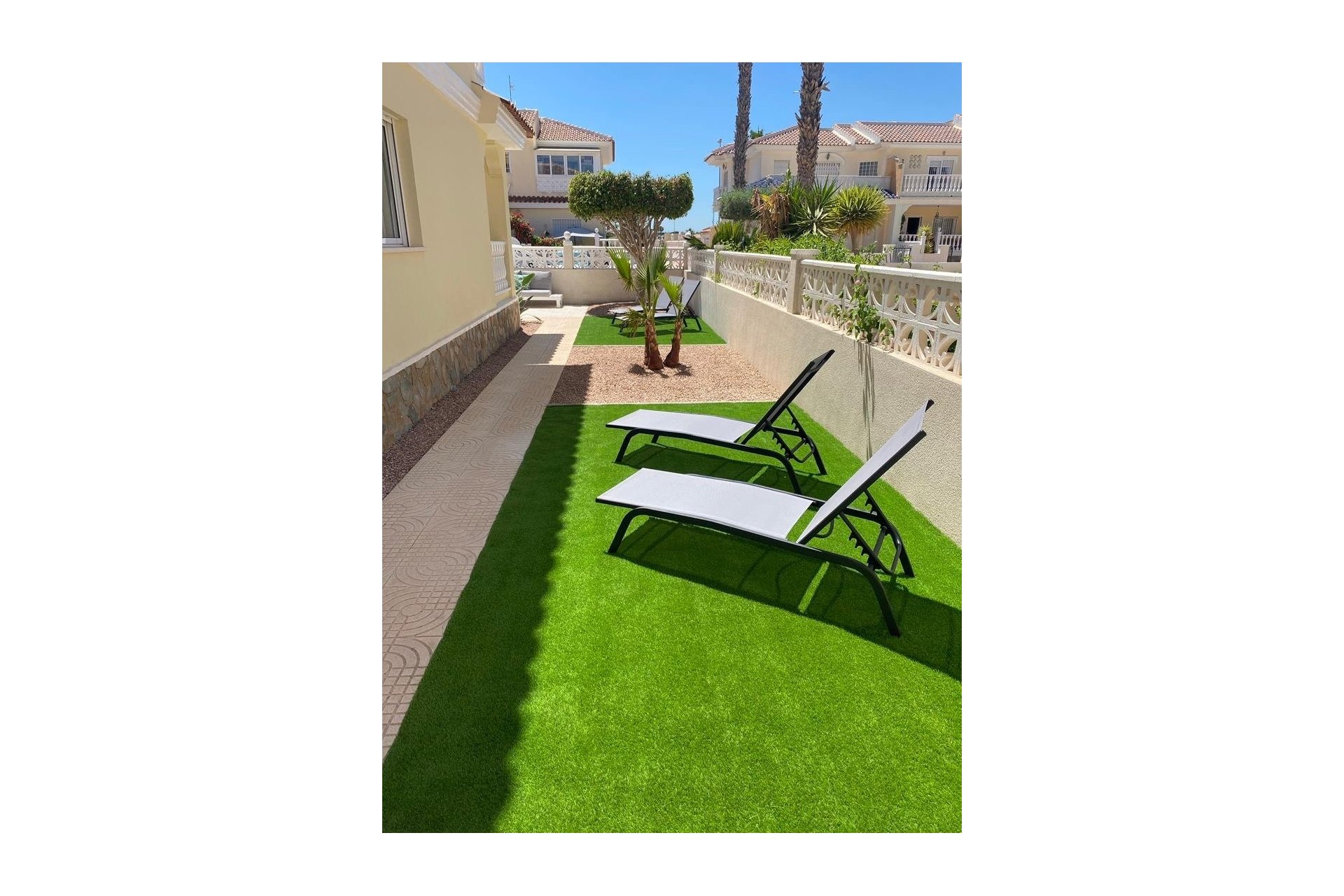 Herverkoop - Geschakelde Villa -
Ciudad Quesada - Rojales - Rojales