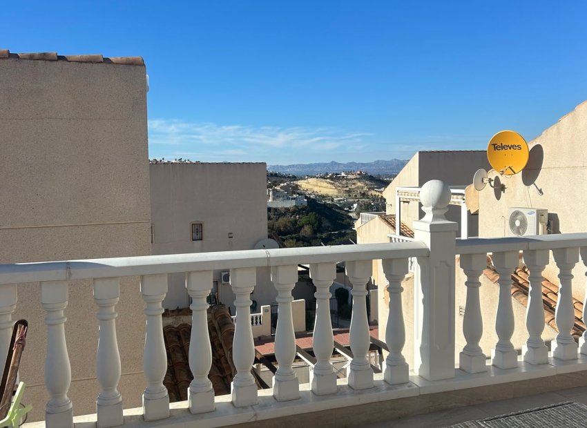 Herverkoop - Geschakelde Villa -
Ciudad Quesada - Rojales - Urbanización Ciudad Quesada