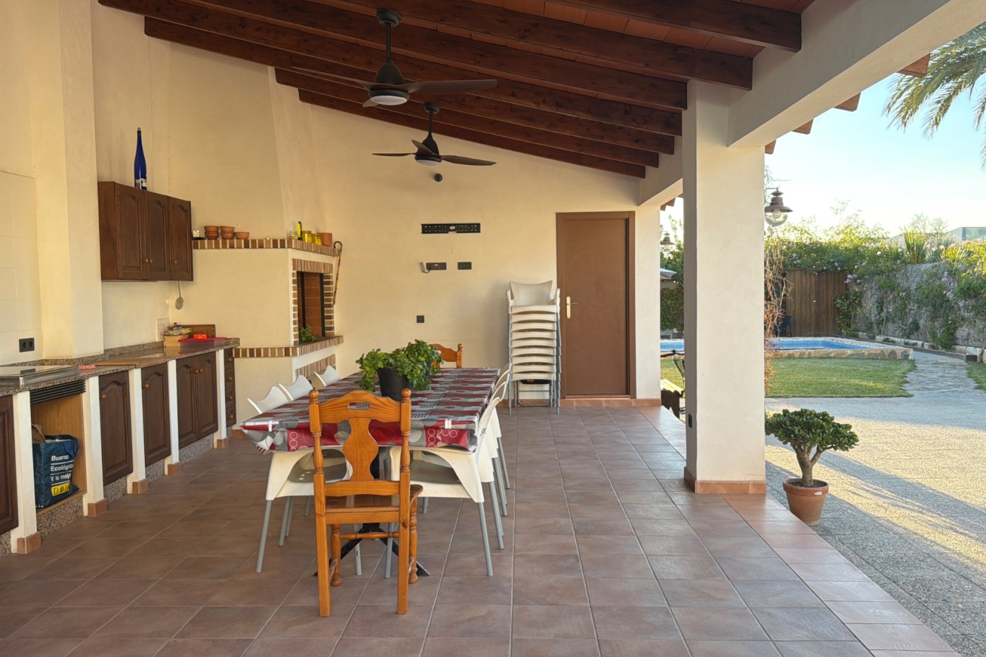 Herverkoop - Geschakelde Villa -
Dolores