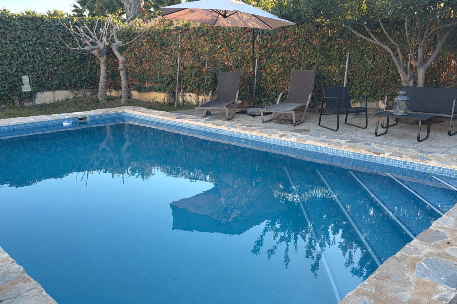 Herverkoop - Geschakelde Villa -
Dolores