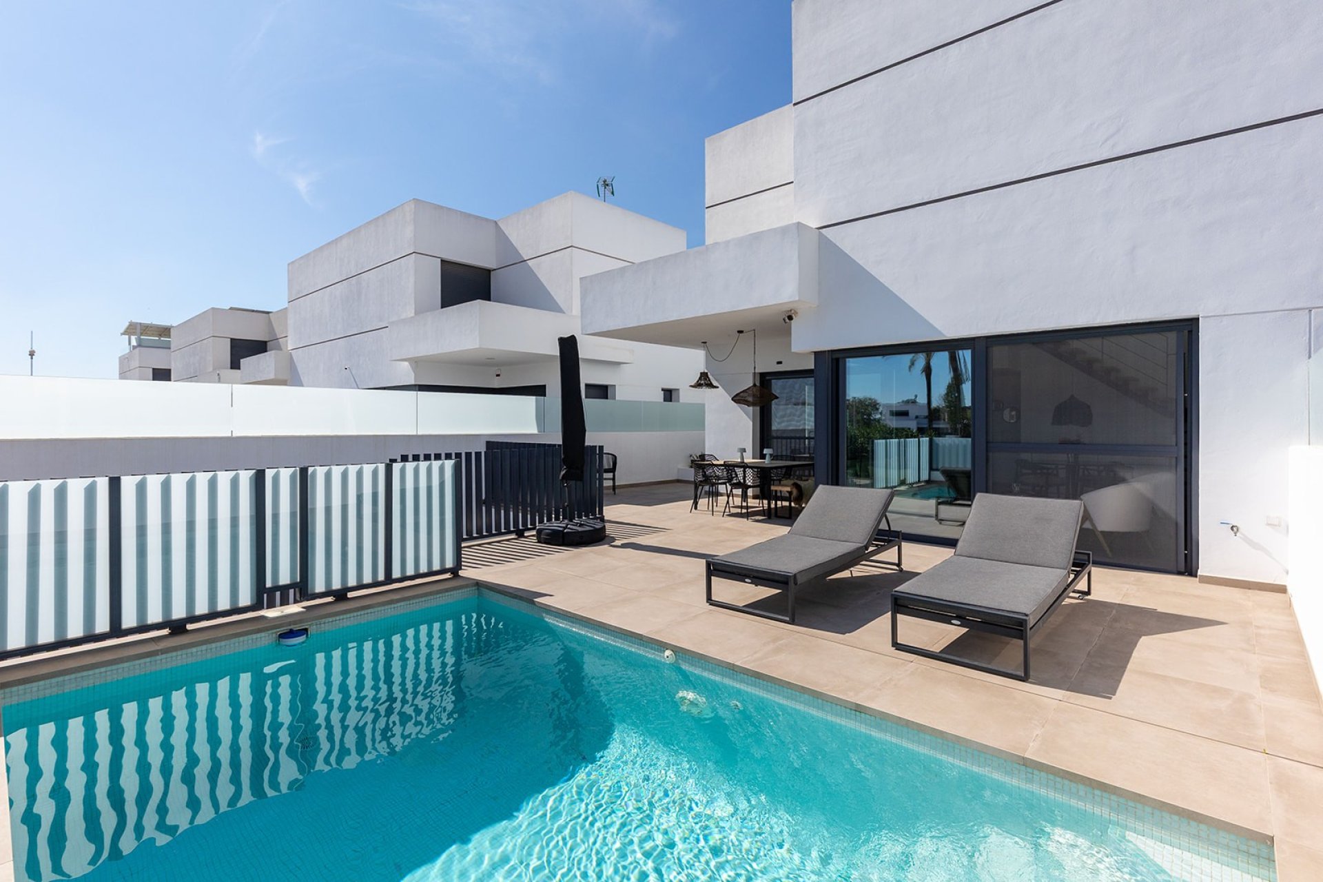 Herverkoop - Geschakelde Villa -
Dolores