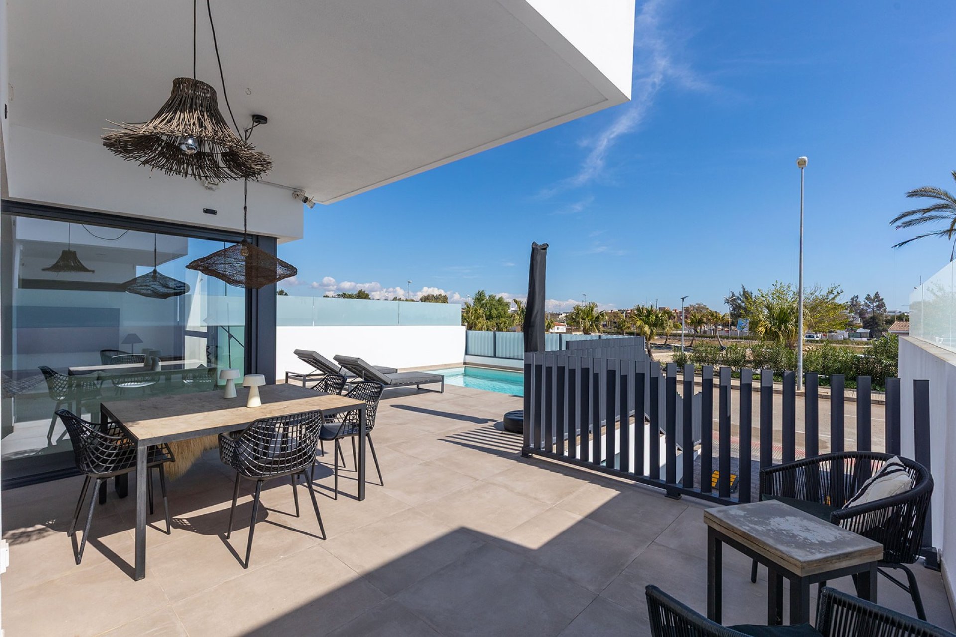 Herverkoop - Geschakelde Villa -
Dolores