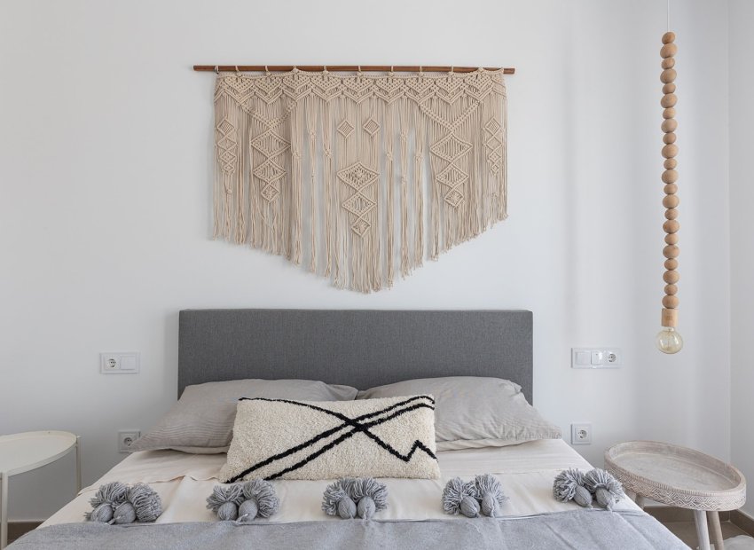 Herverkoop - Geschakelde Villa -
Dolores