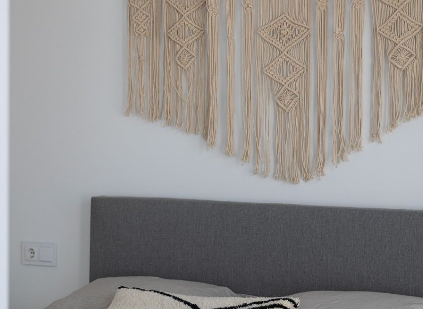 Herverkoop - Geschakelde Villa -
Dolores