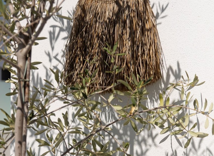 Herverkoop - Geschakelde Villa -
Dolores