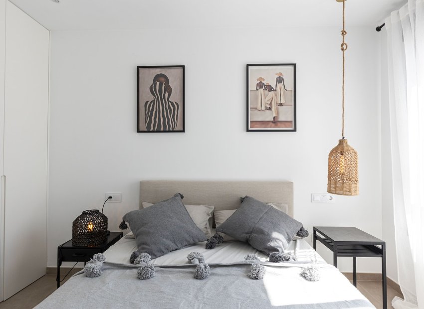 Herverkoop - Geschakelde Villa -
Dolores