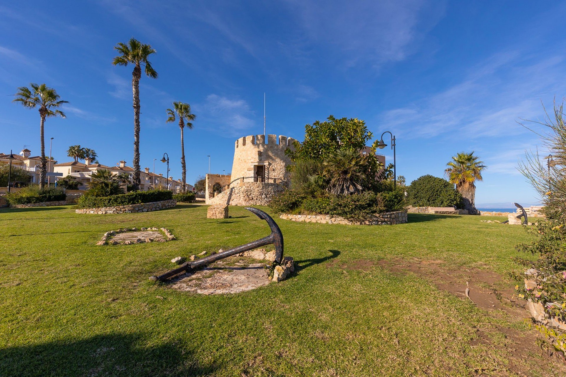 Herverkoop - Geschakelde Villa -
La Mata - Playa