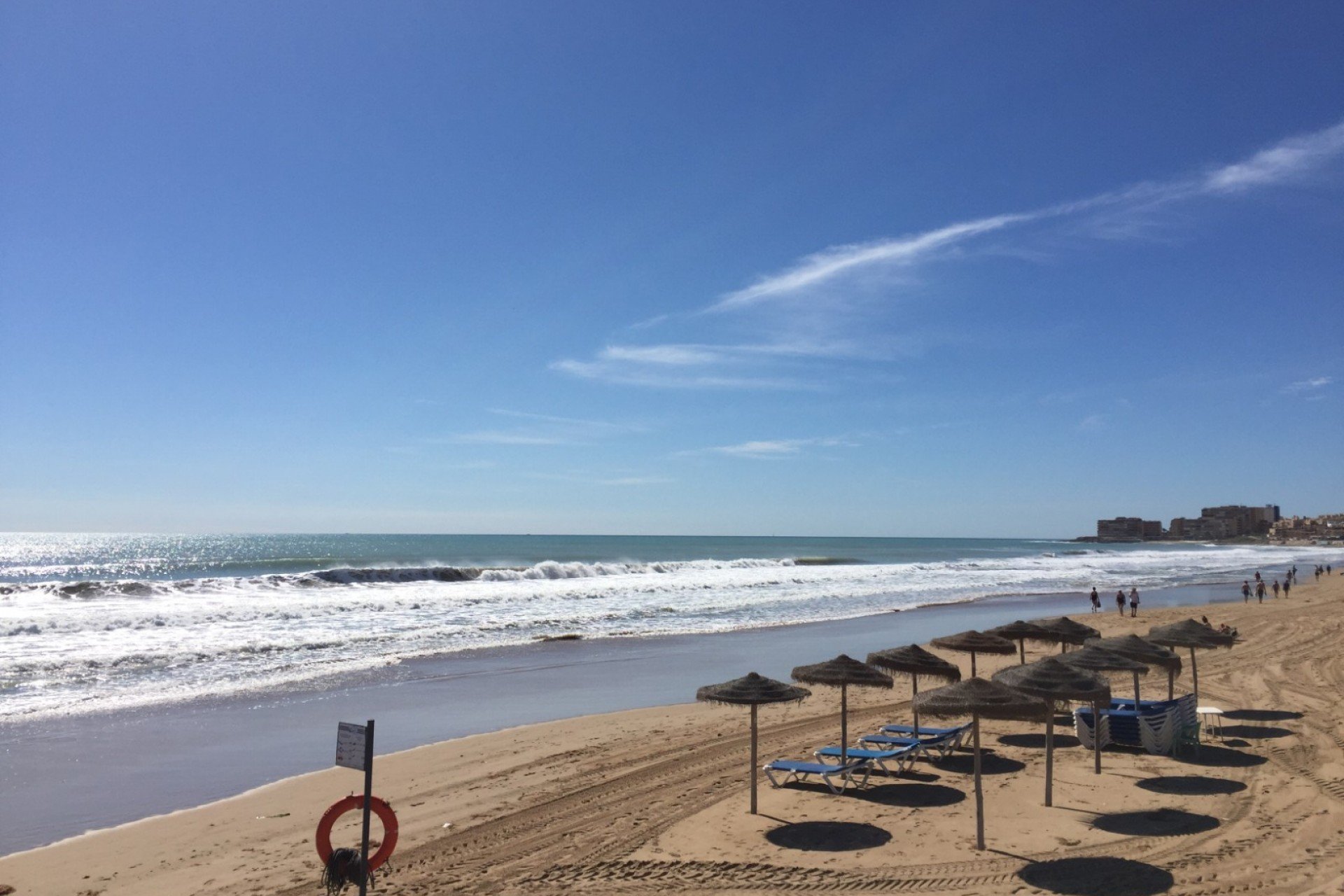 Herverkoop - Geschakelde Villa -
La Mata - Playa