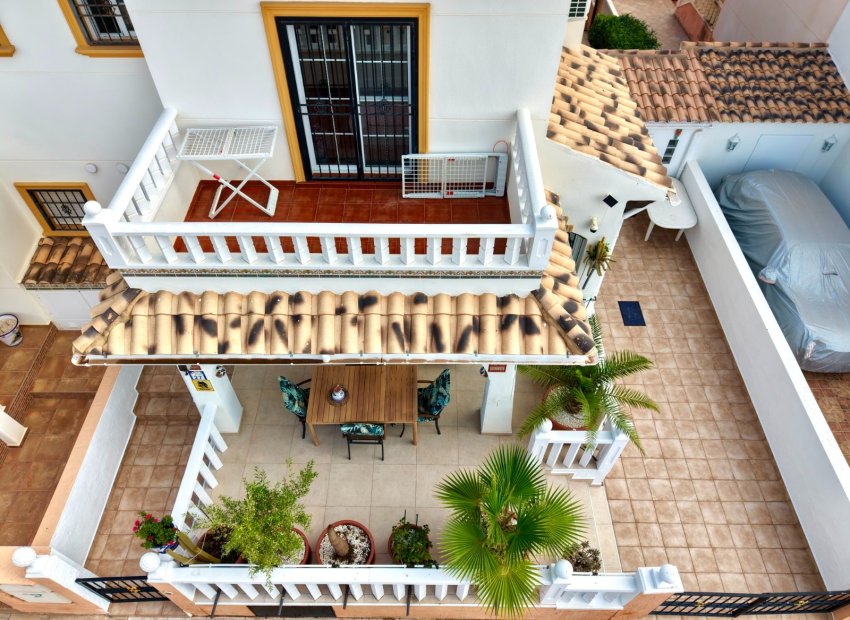 Herverkoop - Geschakelde Villa -
Lomas de Cabo Roig - Orihuela Costa