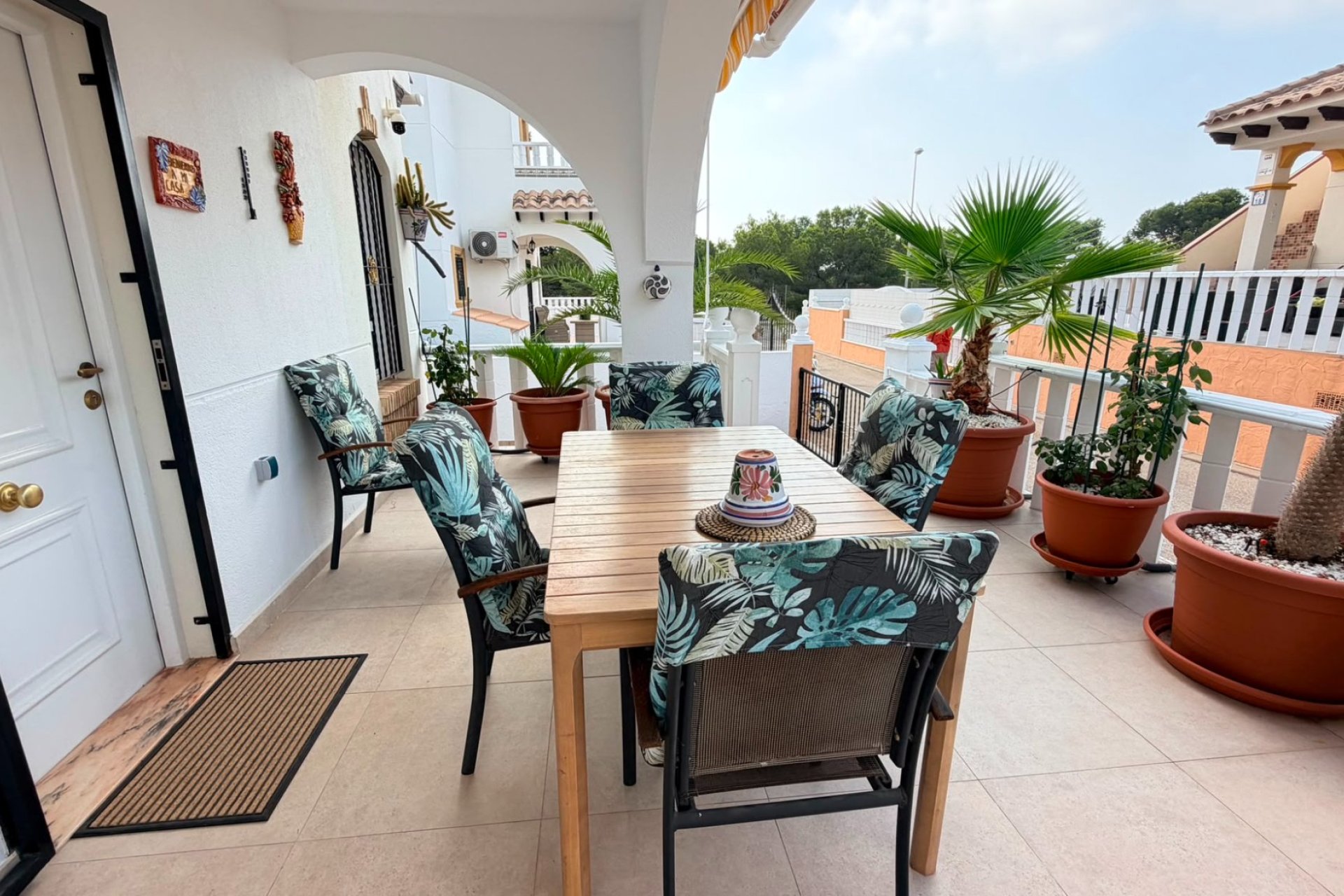 Herverkoop - Geschakelde Villa -
Lomas de Cabo Roig - Orihuela Costa