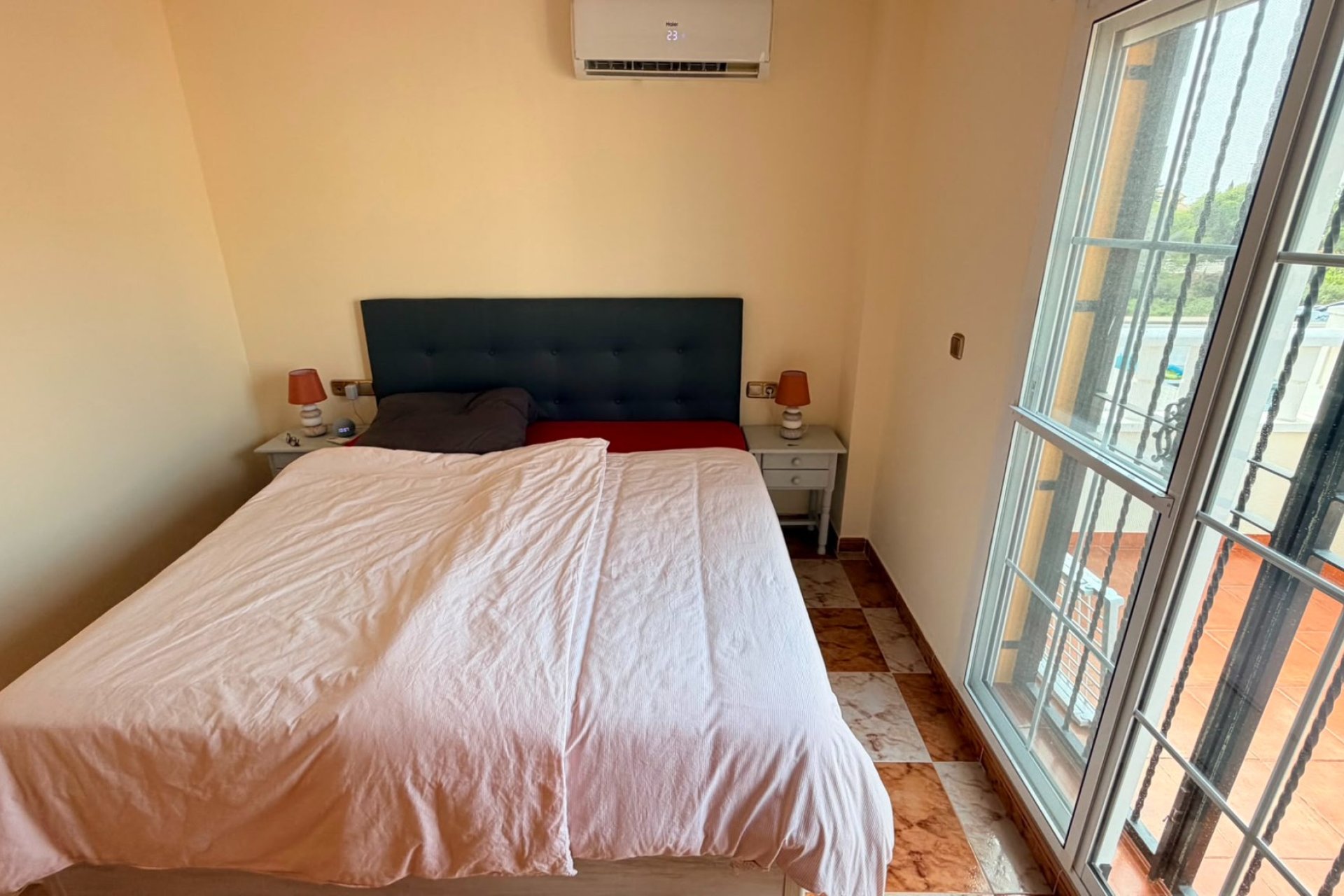 Herverkoop - Geschakelde Villa -
Lomas de Cabo Roig - Orihuela Costa