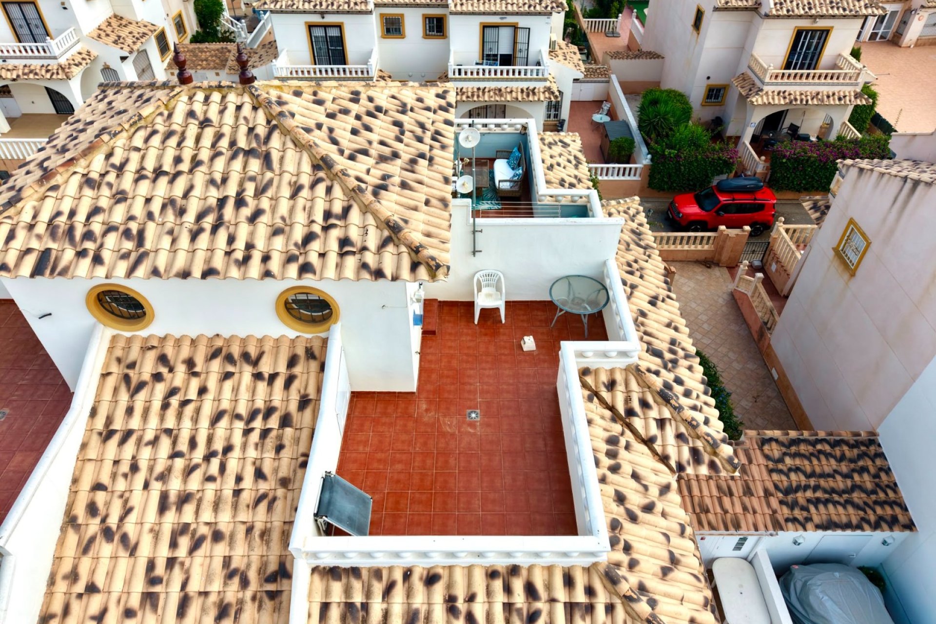 Herverkoop - Geschakelde Villa -
Lomas de Cabo Roig - Orihuela Costa