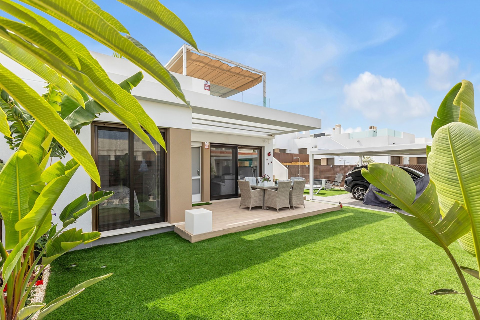 Herverkoop - Geschakelde Villa -
Orihuela Costa - Vistabella Golf