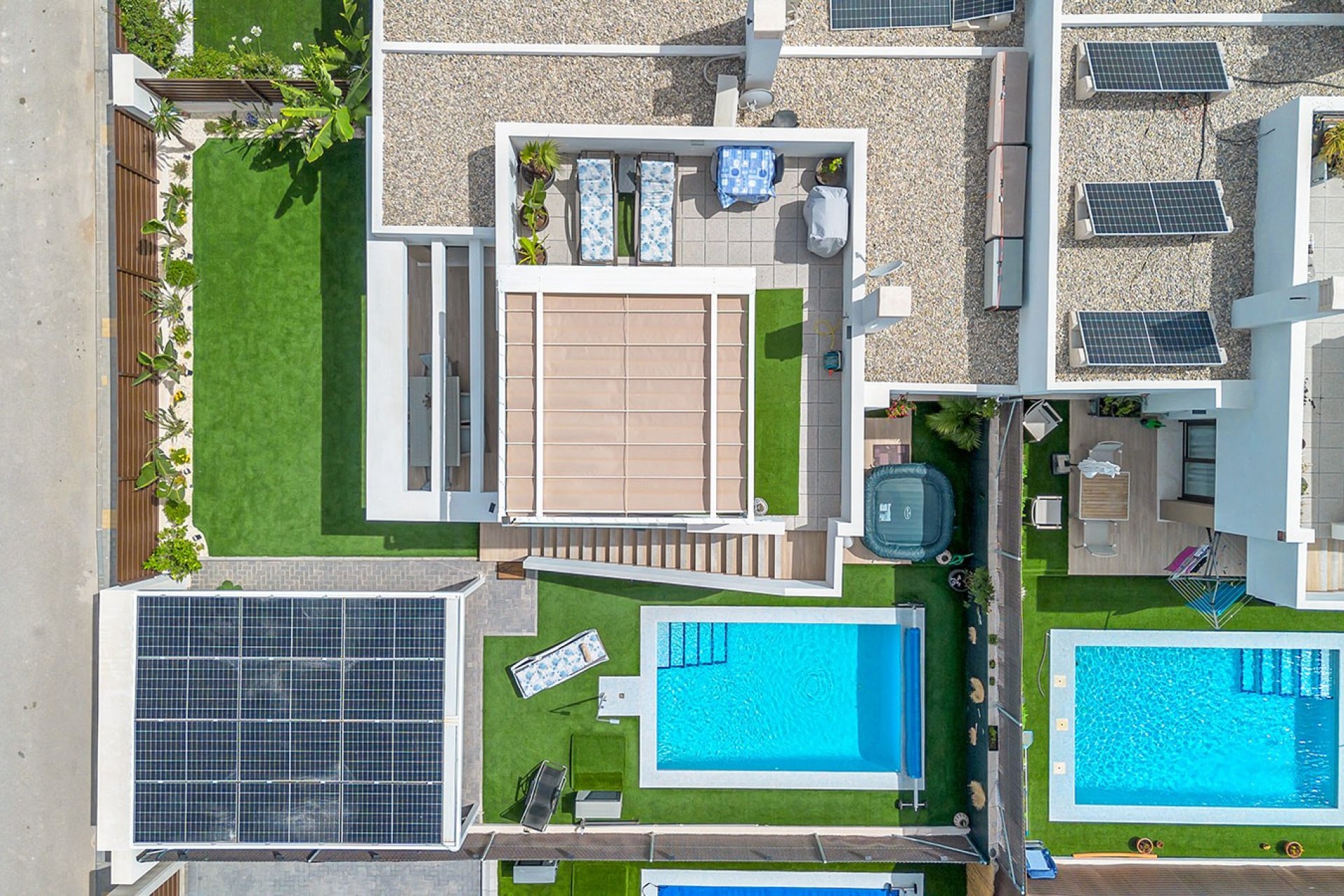 Herverkoop - Geschakelde Villa -
Orihuela Costa - Vistabella Golf