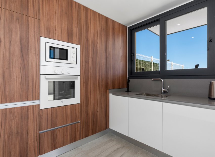 Herverkoop - Geschakelde Villa -
San Miguel de Salinas - Costa Blanca South