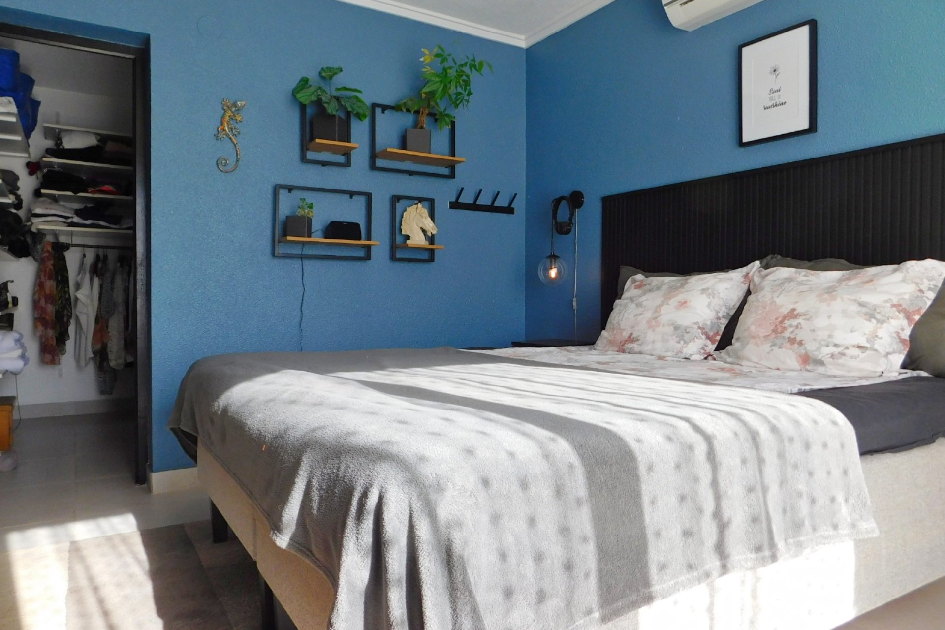 Herverkoop - Geschakelde Villa -
Torrevieja - San Luis