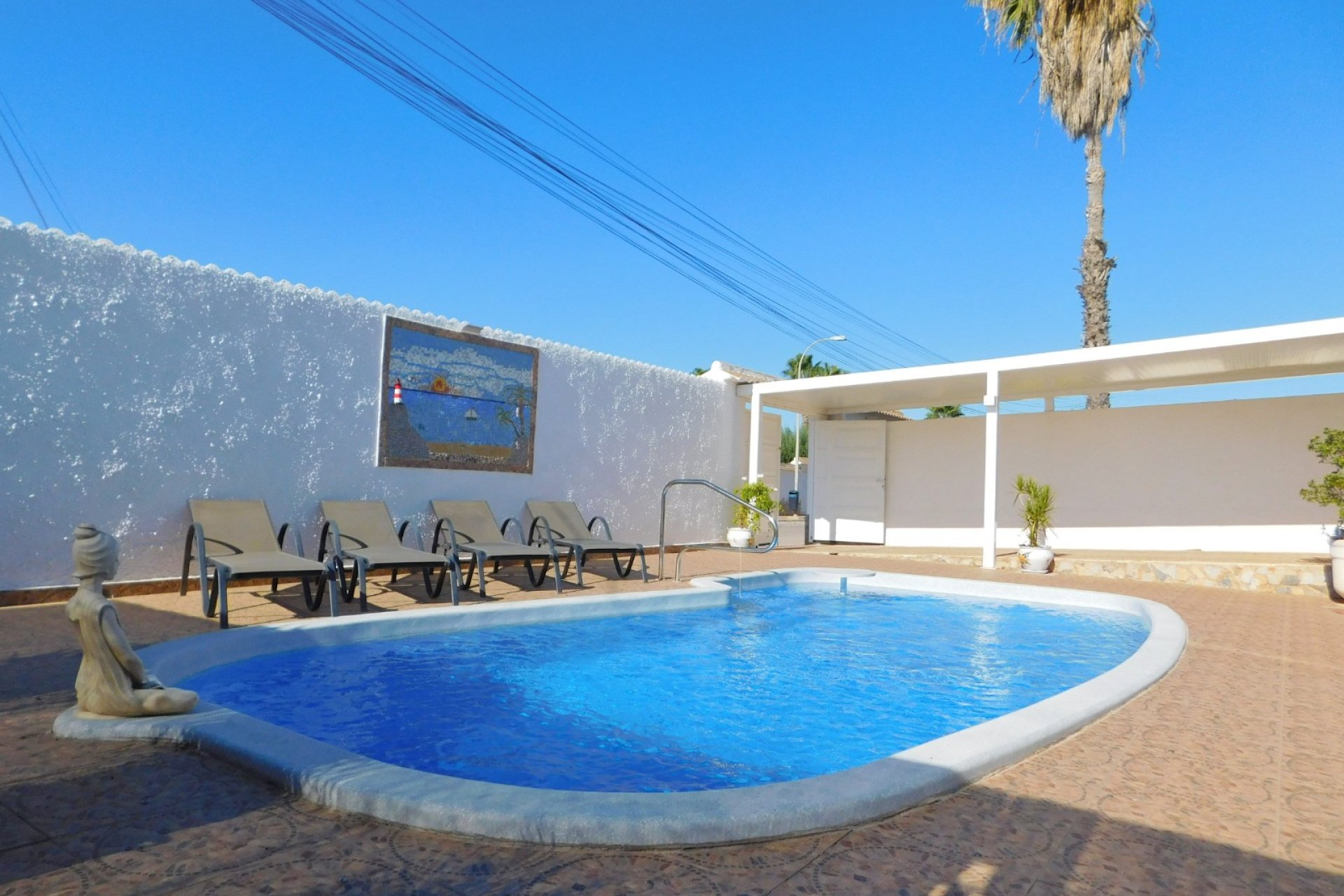 Herverkoop - Geschakelde Villa -
Torrevieja - San Luis