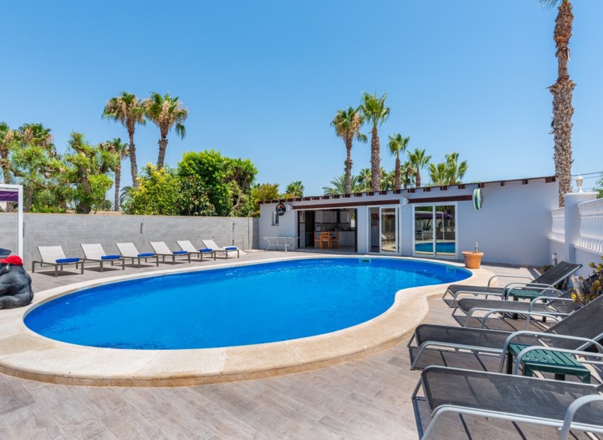 Herverkoop - Landhuis -
Catral