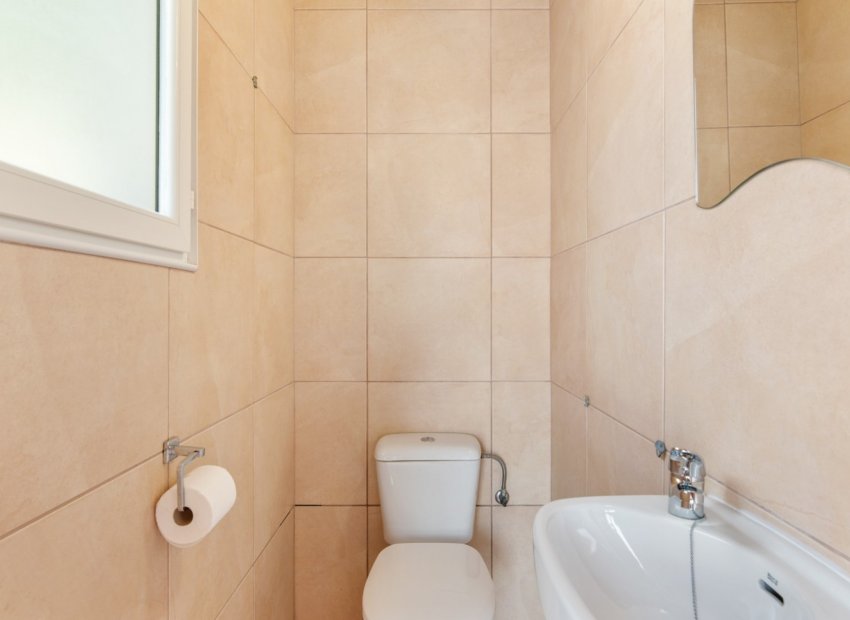 Herverkoop - Landhuis -
Catral