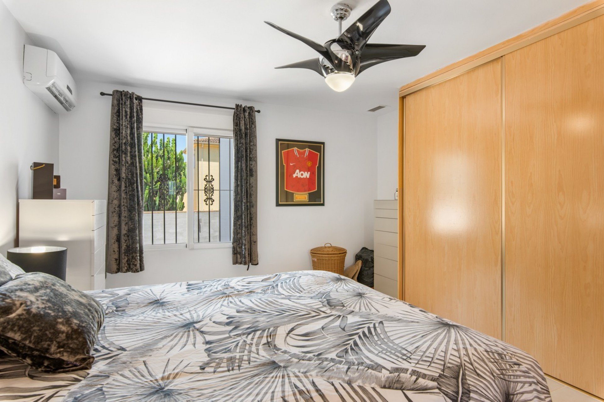 Herverkoop - Landhuis -
Catral