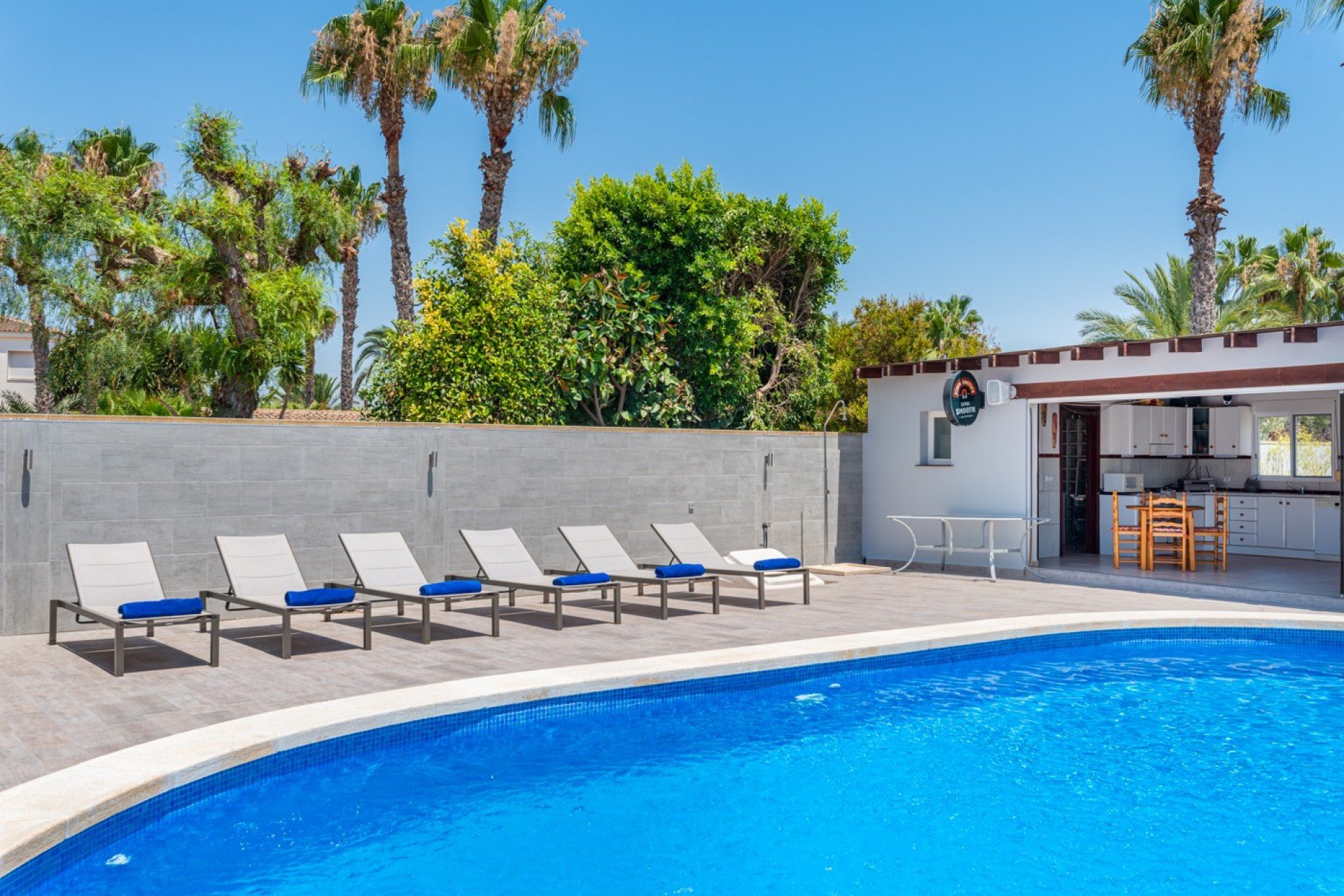 Herverkoop - Landhuis -
Catral