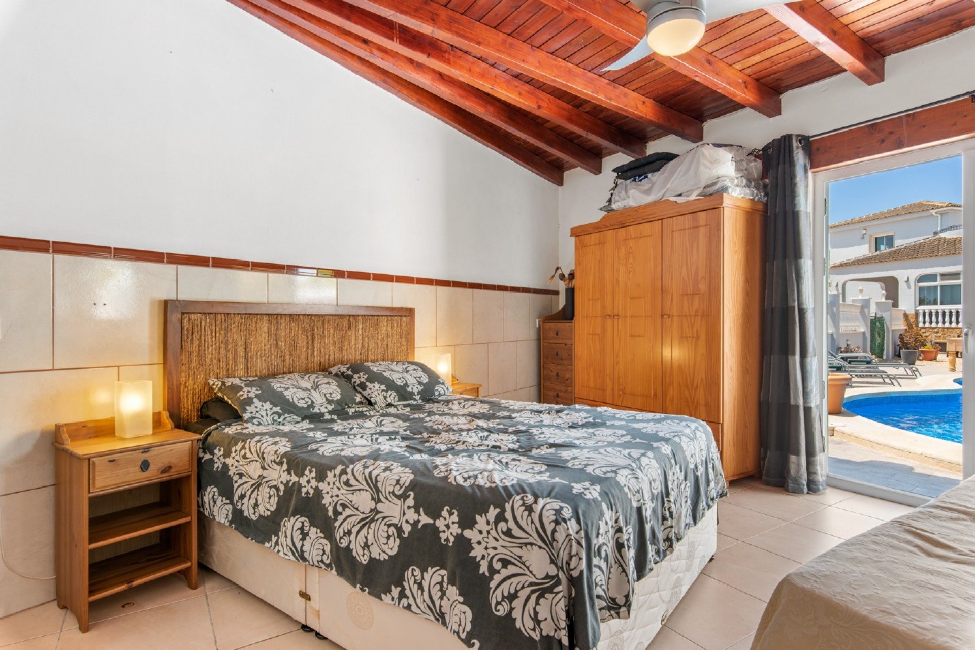 Herverkoop - Landhuis -
Catral