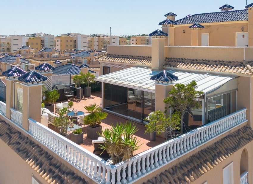 Herverkoop - Penthouse -
Orihuela Costa - Villamartín
