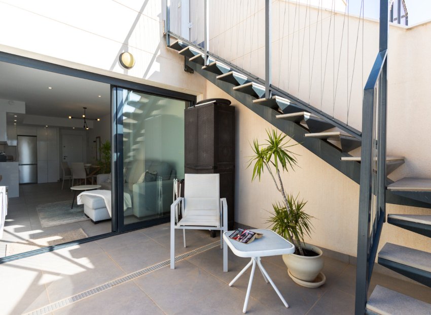 Herverkoop - Penthouse -
Orihuela Costa - Villamartín