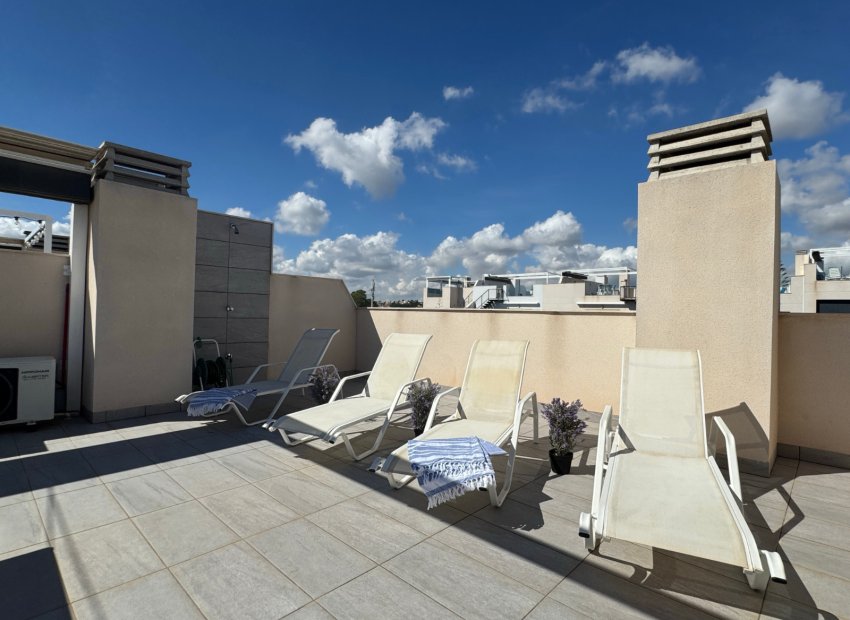 Herverkoop - Penthouse -
Orihuela Costa - Villamartín