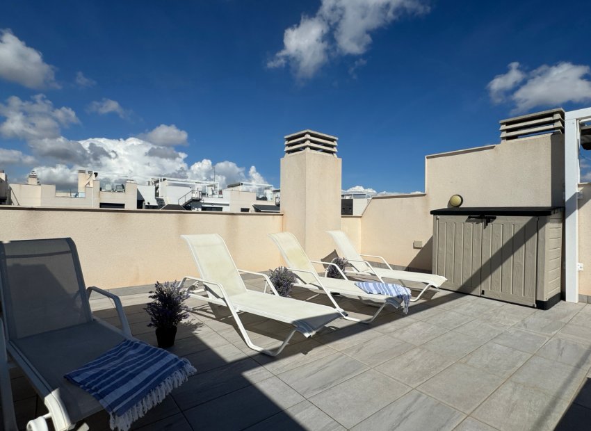 Herverkoop - Penthouse -
Orihuela Costa - Villamartín